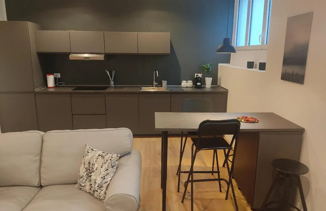 Fiera City Life 1 Top Apartment-1