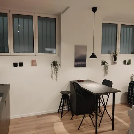 Fiera City Life 1 Top Apartment-2
